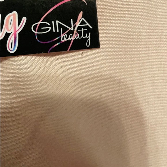 Makeup bag - Picture 2 of 2